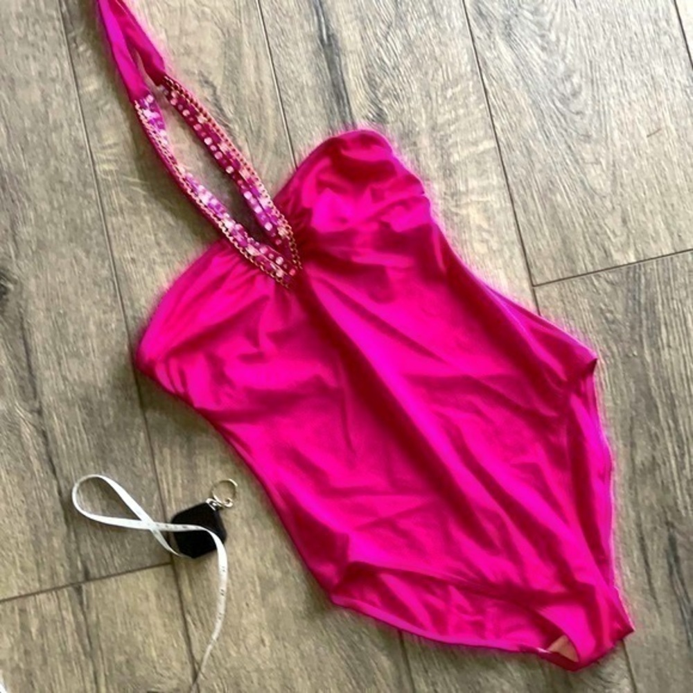 Newport News swimsuit Pink jeweled one piece swim size 8